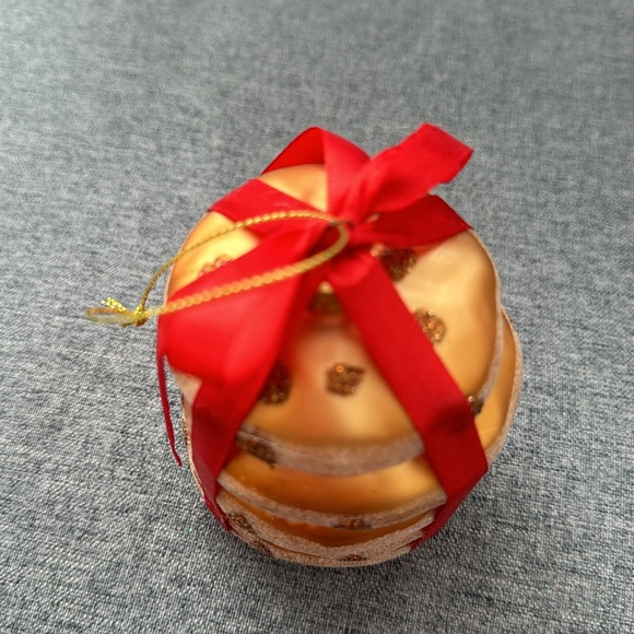 Pancake stack 🥞 ornament - Picture 4 of 6